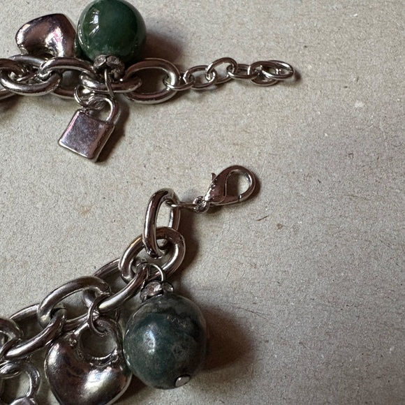 Older silver charm bracelet with semi-precious stones - Picture 4 of 4